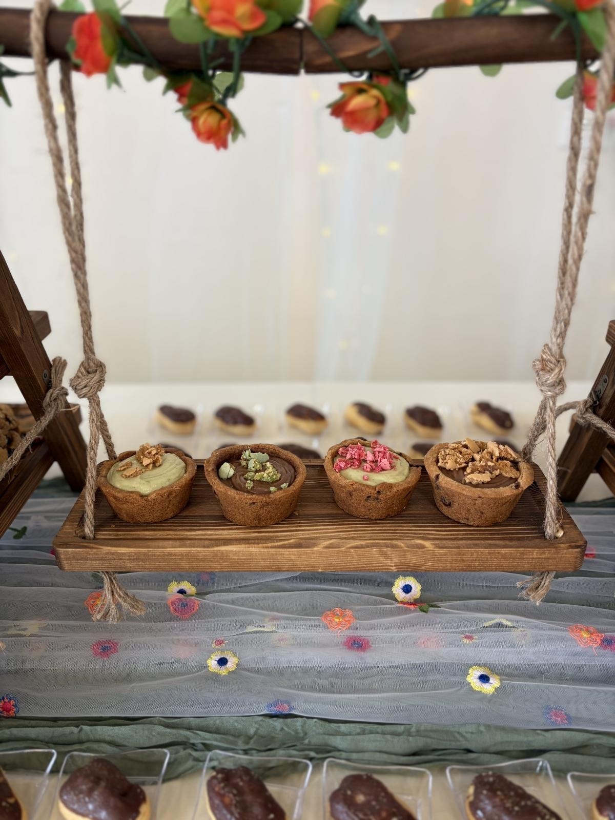 Cookie Cup Swing Display